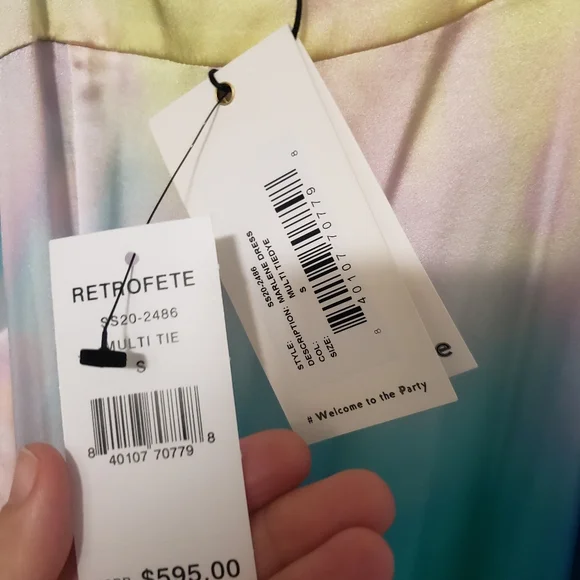 Retrofete Marlene Dress in Multi Tie Dye - Picture 12 of 17